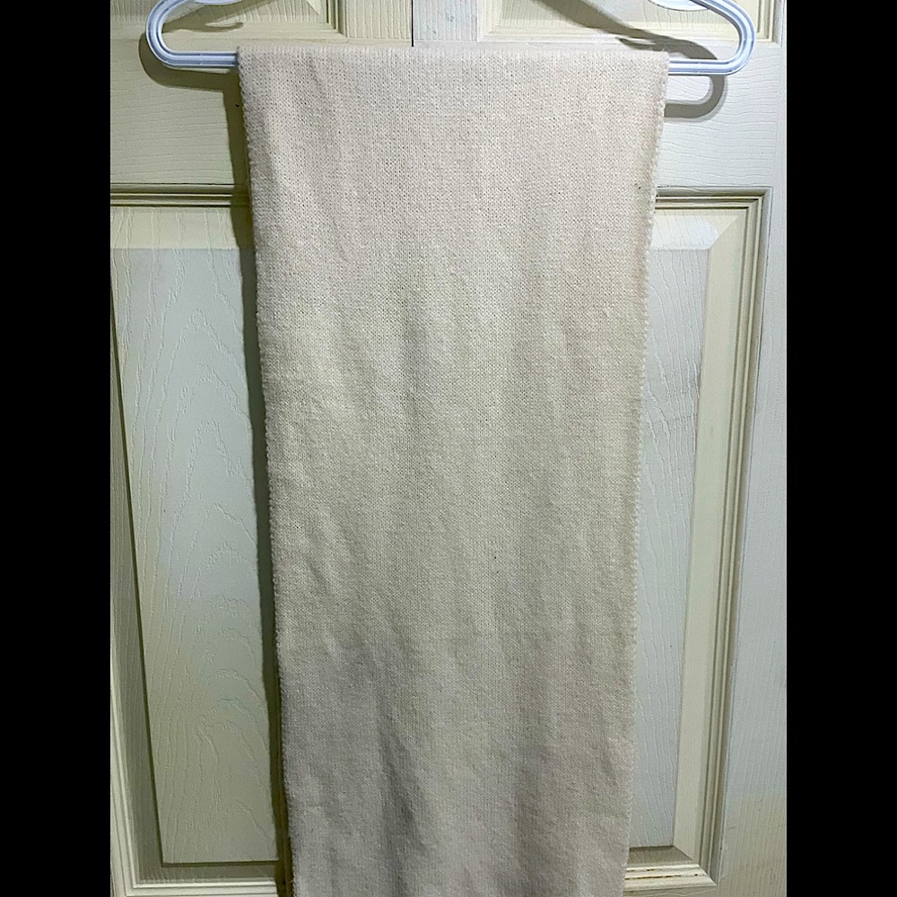 Guess Oatmeal Woman Scarf